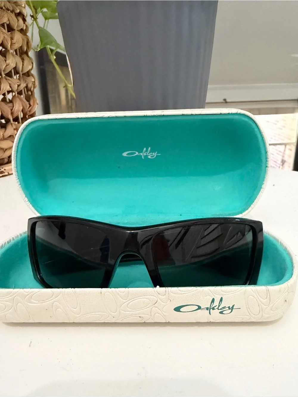 Oakley Fuel Cell OO9096-K260 Men’s Sunglasses